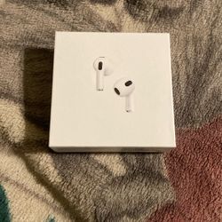 AirPods Gen 4 