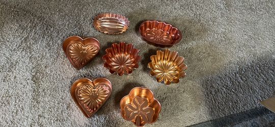 8 Vintage copper tone molds