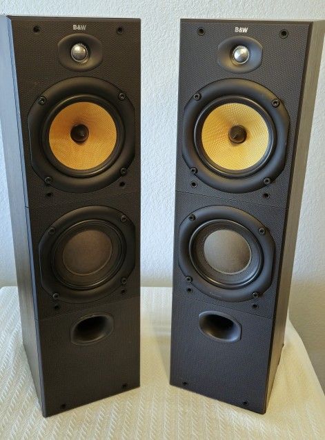 B&W Speakers & Sub, Onkyo/Integra Preamp