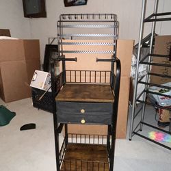 Jewelry /organizing stand