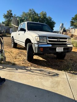 2000 Toyota Tacoma