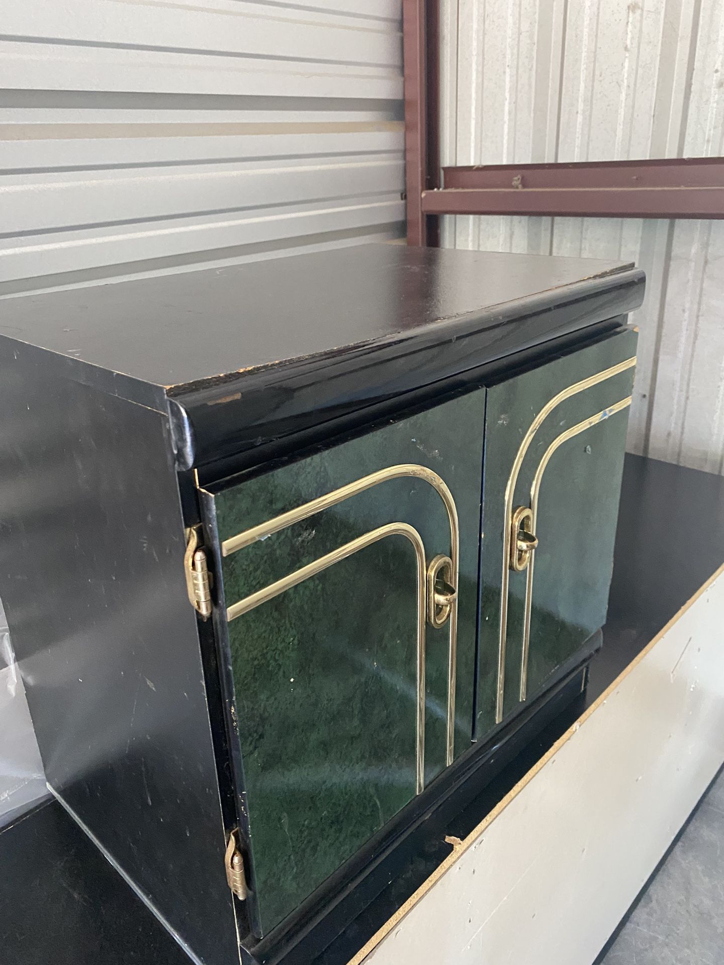 Dresser and nightstand