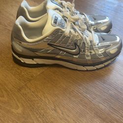 Nike  P6000 Size 9 Men’s 