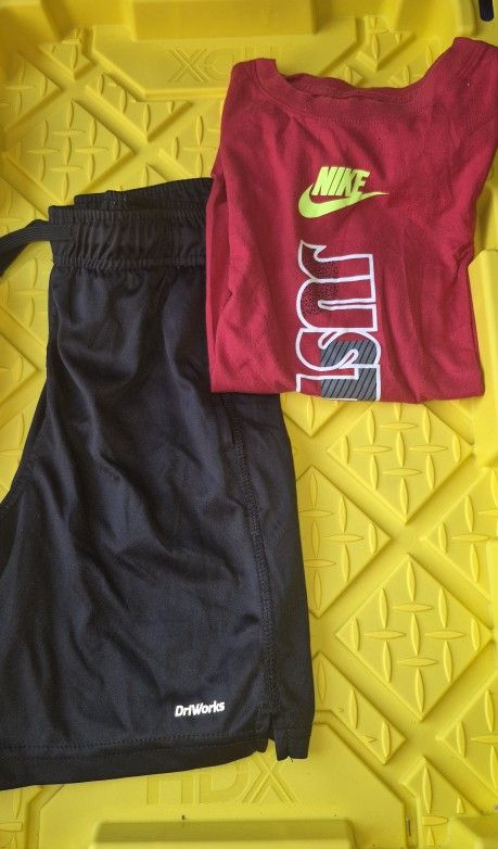 Boys Shorts And Nike Shirt Size Small 8