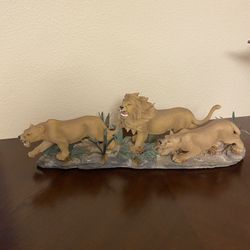 3 Lions Home Decor