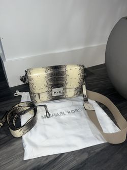 Michael Kors Snakes Skin Purse