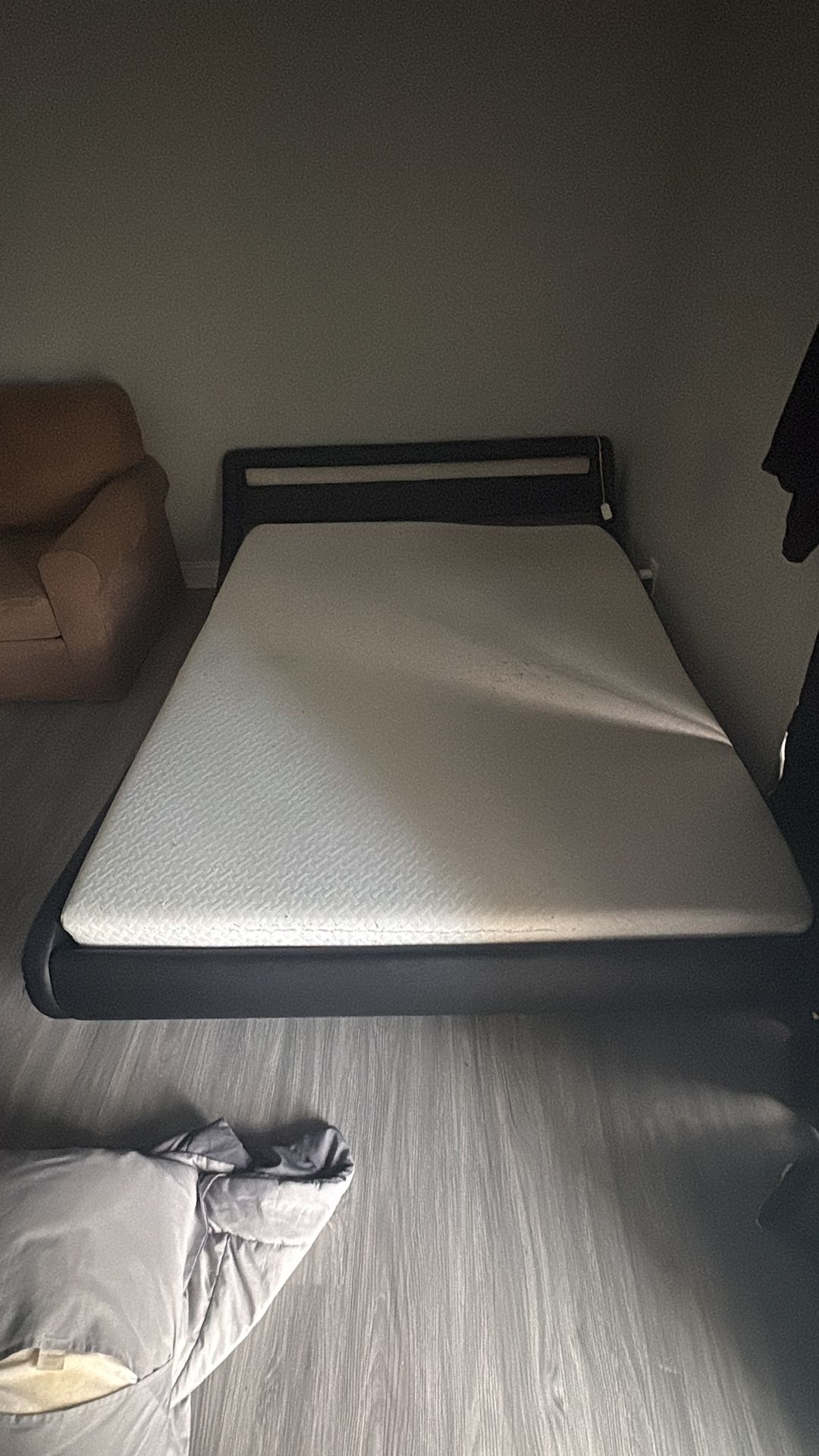 LED BED FRAME comes With The Bed