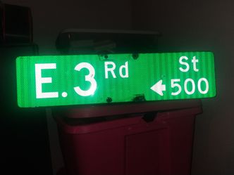 East third st sign