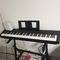 Yamaha P71 