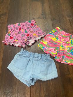 Lot of 3 girls shorts size 6/7 by Nanette lepore #23