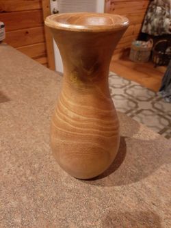 Solid wood flower vase