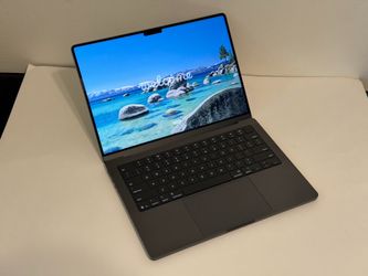 MacBook Pro 14” M5 Space Black| 16GB Memory | 512 GB SSD