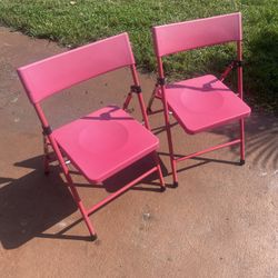 2 Juvenile Resin Folding Chair in Pink for Children 2 Years & over