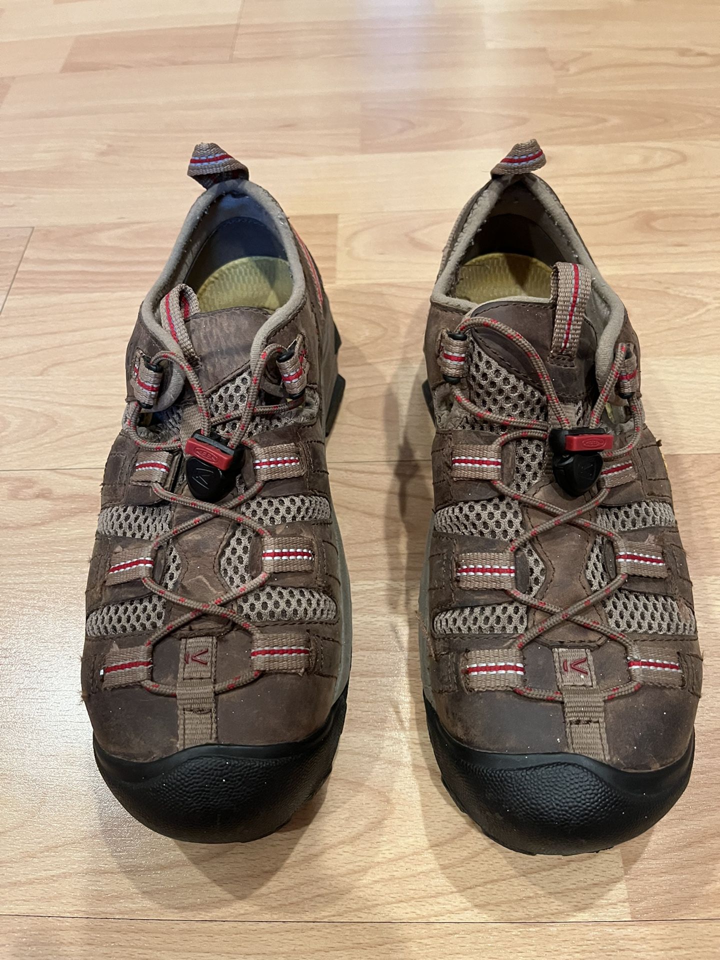 Women’s Keen Safety Shoes Steel Toe 7.5 Size