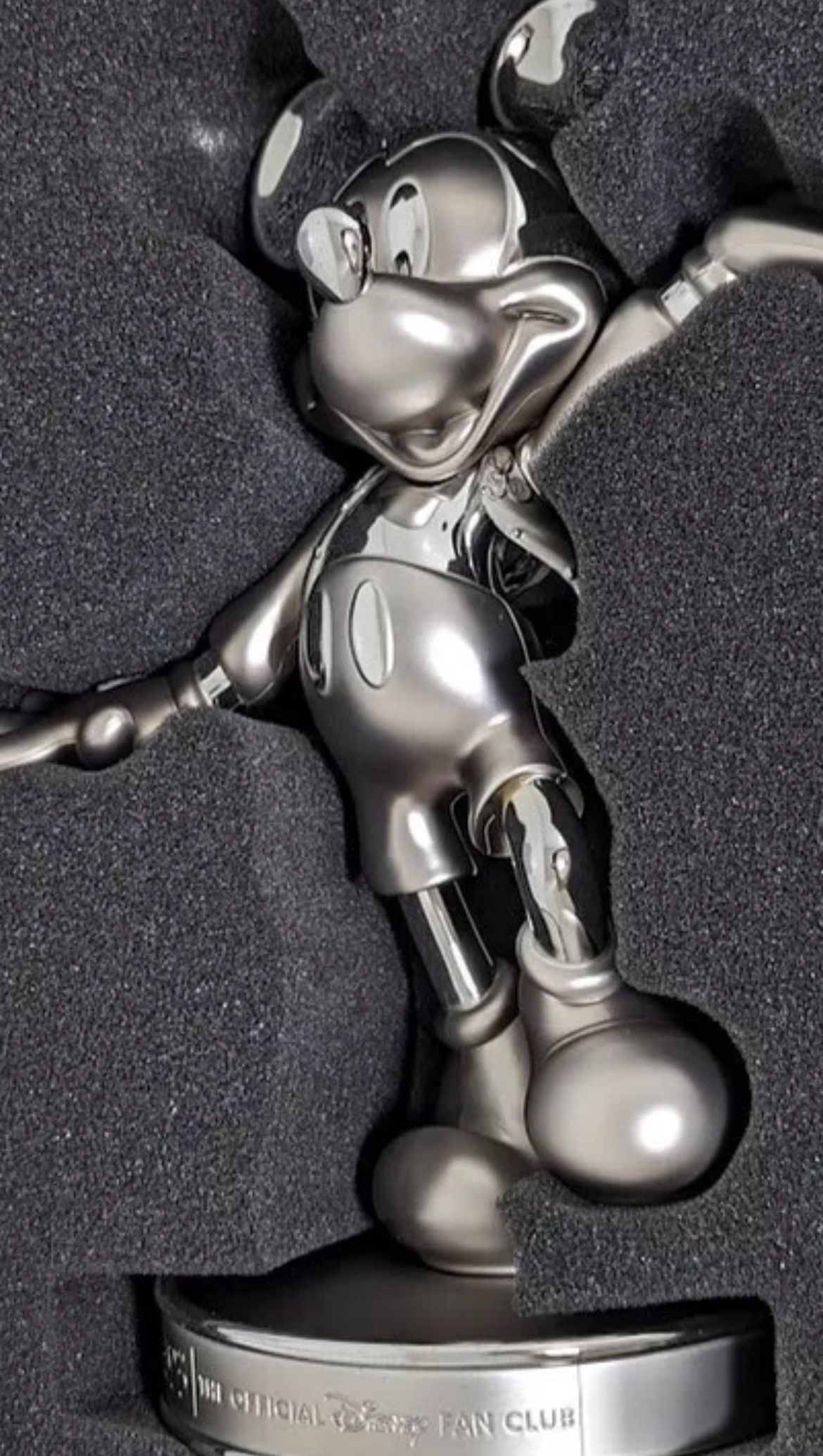 2023 D23 Fan Club Mickey Mouse "Leader Of The Club" Milestone Statue - 100 Years