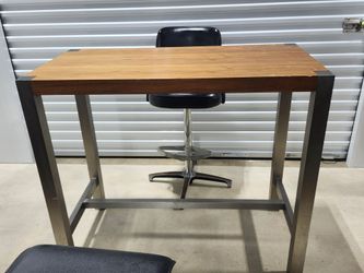 Walnut Ria Countertable/Industrial