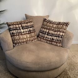 Round chair 