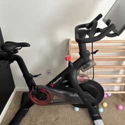 Peloton With Two Shoes