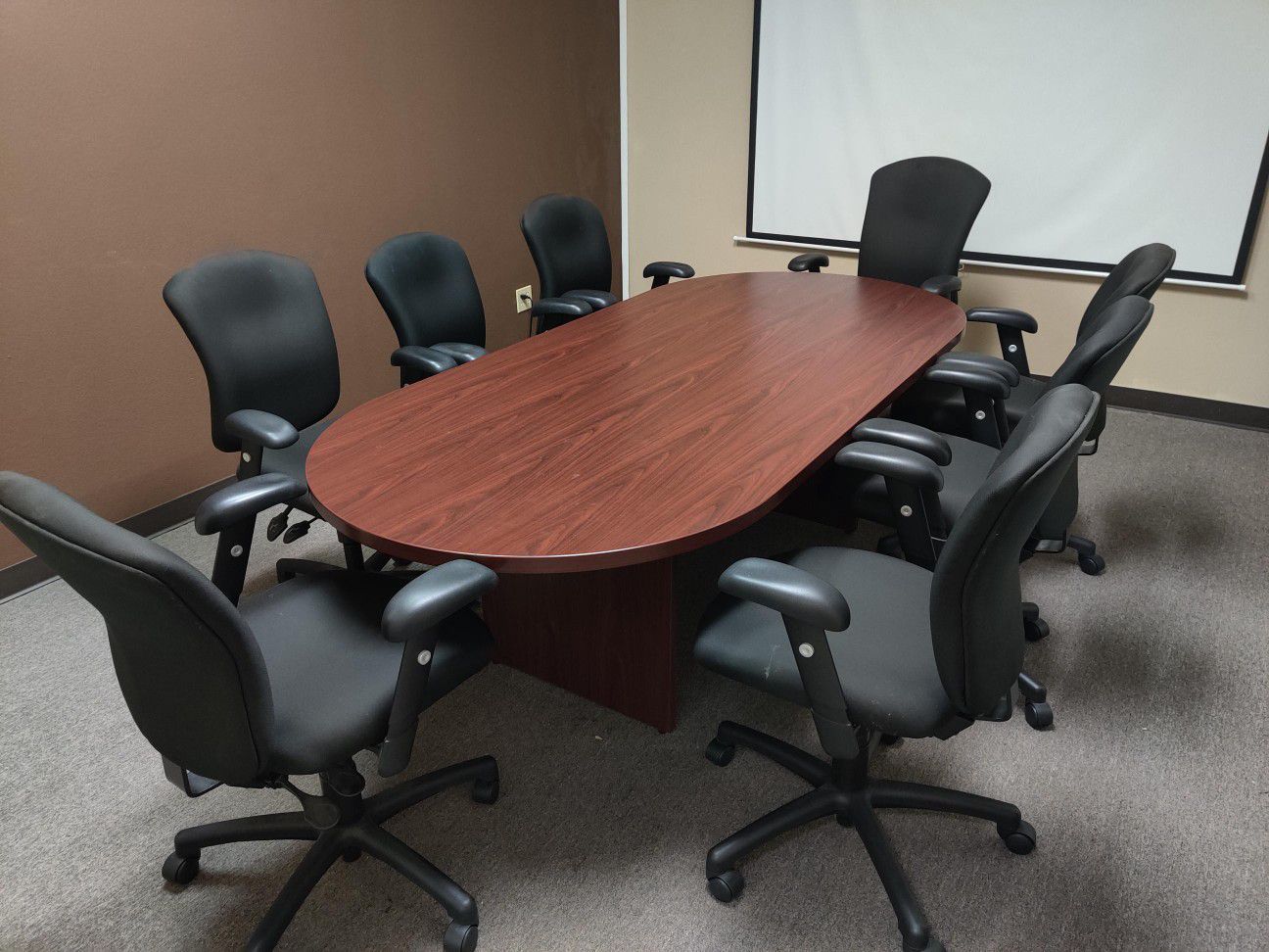 Conference table in great condition