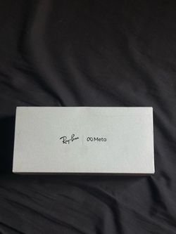 Ray-Ban Meta Wayfarer Gen 2 Smart Glasses with Transitions Lenses (Large)