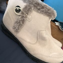 Snow Boots