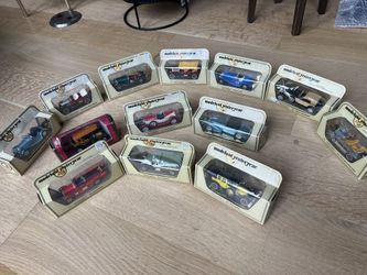 13 Models Of Yesteryear Collection Card In Boxes