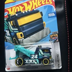 Hotwheels Tow Truck Heavy Hauler 