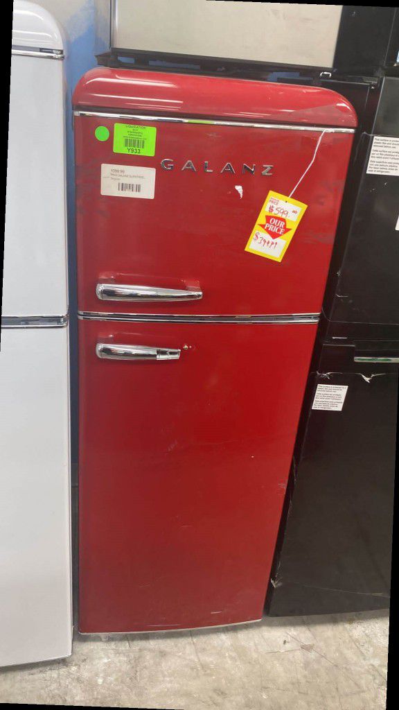 GALANZ GLR10TRDEFR 10.0 cu. ft. Retro Top Freezer Refrigerator with Dual Door True Freezer