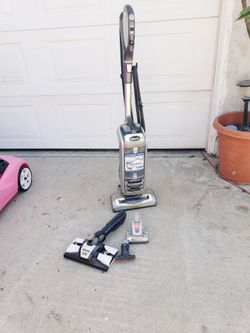 Shark Vacuum With Attachments
