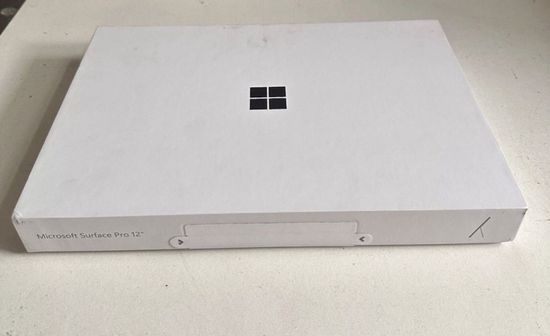 Microsoft surface pro copilot + Pc 12” touch screen snapdragon x plus 16gb 256gb latest model 11th edition 