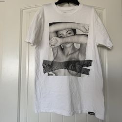 DETER Minimalist Black & White Art Tee – Editorial Portrait Graphic T-Shirt | Streetwear Aesthetic | Unworn Cotton Tee - Large