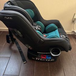 Nuna Rava car seat