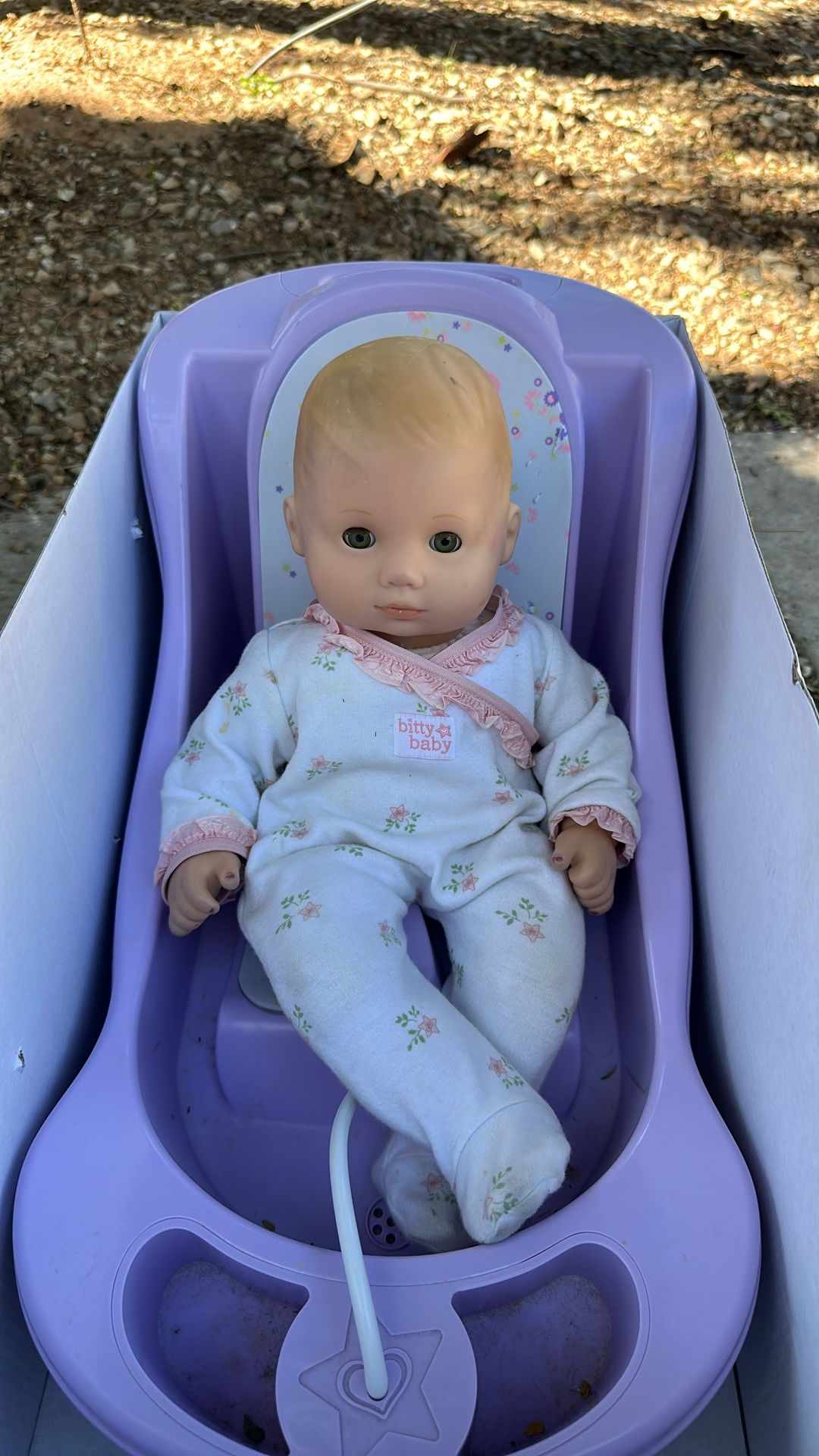 American Girl Bitty Baby - Doll, Bathtub, Clothing & Accessories