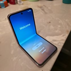 Samsung Galaxy Z Flip 5 Unlocked