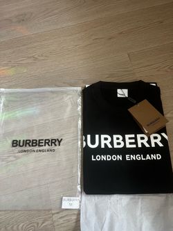Burberry Logo T-Shirt Size M Brand New With Tags