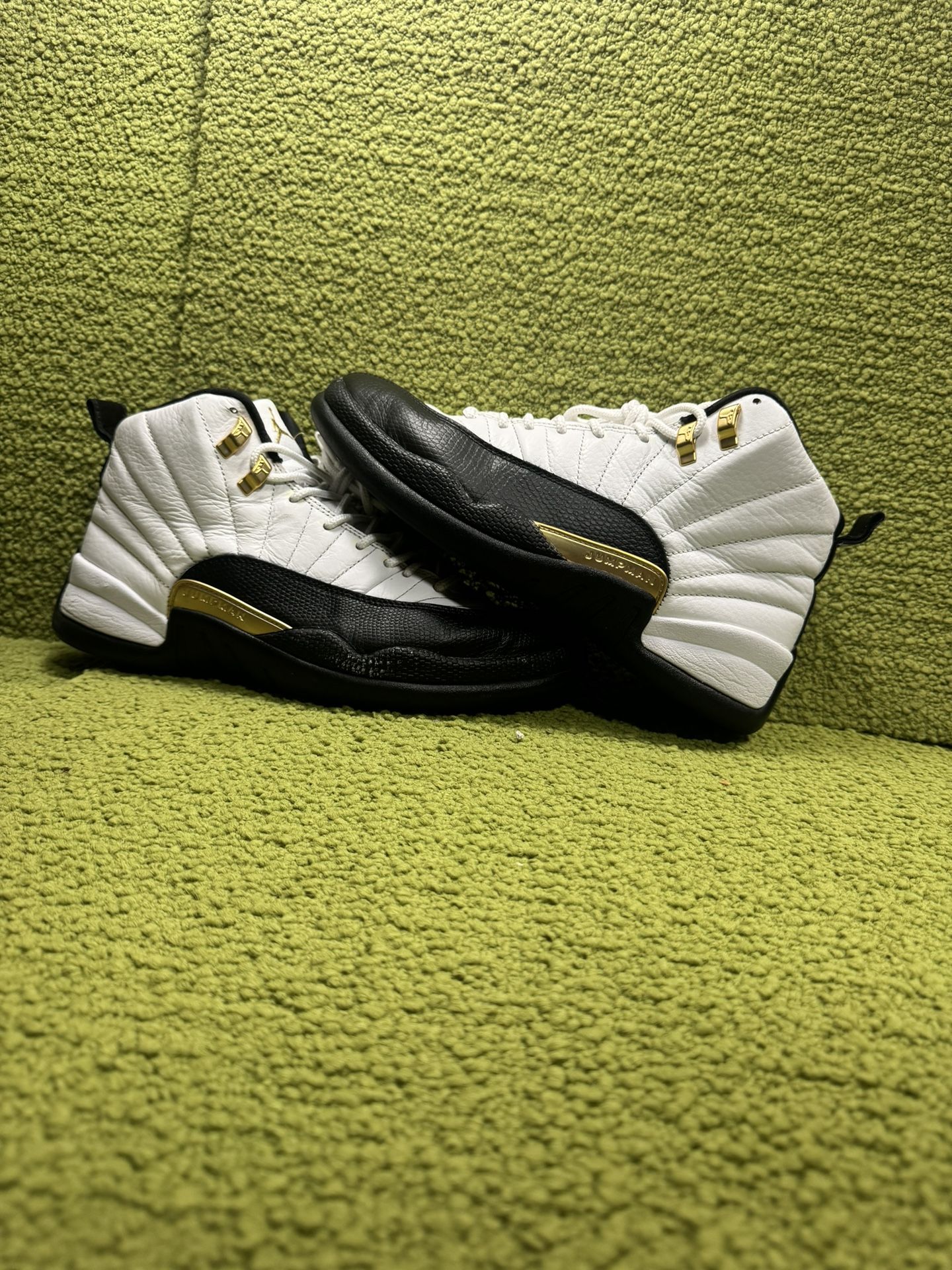 Jordan 12 Royalty Taxi Size 9.5M