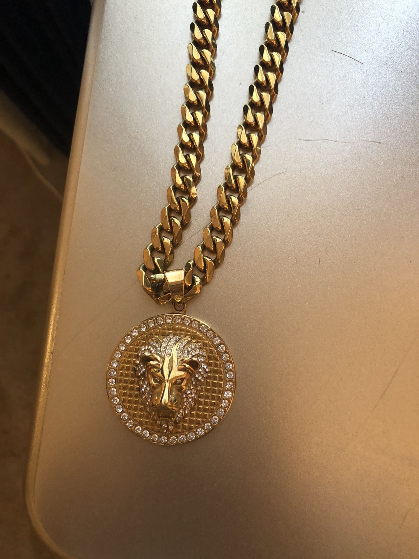 Gold pendant