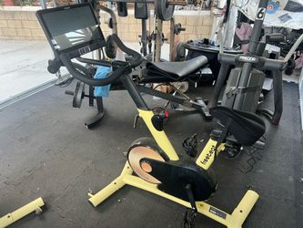Stationary workout bike