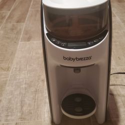 Baby Brezza