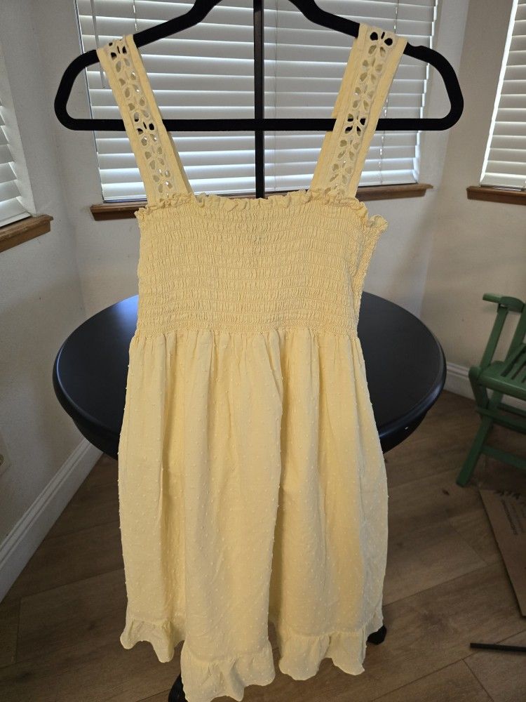 Yellow Dress Size Large But Can Fit A Medium