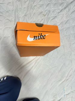 New Nike shoes NEVER worn!