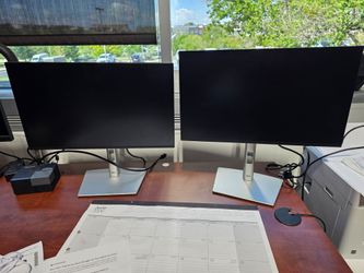 NEW 22" Dell monitors (x2)