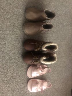 Size 3,4 baby shoes