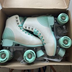 Apollo Blue And White Roller Skates 