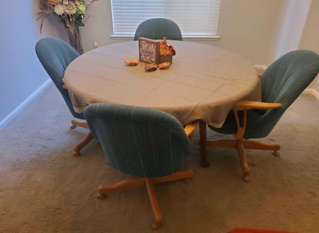 5 Piece Dining Table Set