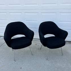 KNOLL Saarinen Executive Arm Chairs (pair)     -can deliver-