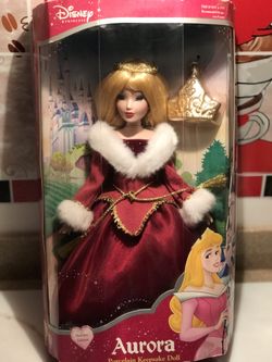 NIB- HTF Disney Sleeping Beauty Aurora Porcelain Doll w/Ornament