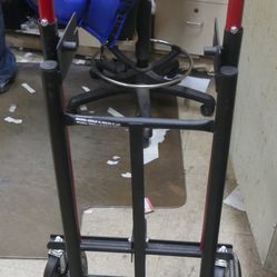 MILWAUKEE HAND TRUCK CHT2N1 PRE OWNED 886163-1