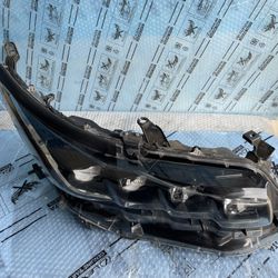 2023 Toyota Prius Prime Time Headlight Used Oem R 