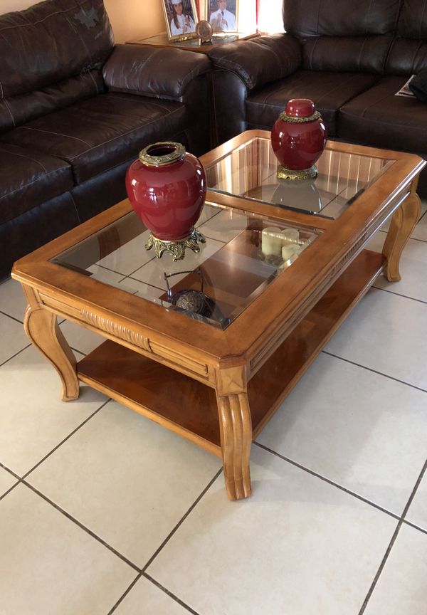 3 coffee tables set still looks new (Furniture) in Miami, FL - OfferUp 3 coffee tables set still looks new (Furniture) in Miami, FL - OfferUp